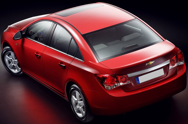 The very desirable Chevrolet Cruze LTZ AT is priced competitively at Rs 