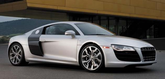 The drop top Audi R8 V10 Spyder model carries an additional weight of 100 