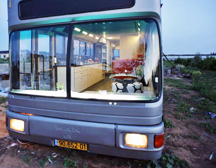 Old Public Bus is salvaged to create a new home in Israel