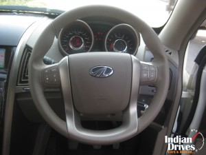 Mahindra XUV500 steering wheel