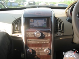 Mahindra XUV500 interior