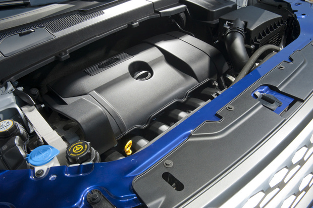 Land Rover LR2 engine