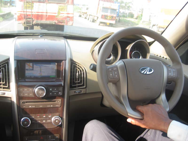 Mahindra XUV500 interior