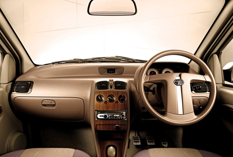 Tata Indigo eCS VX interior