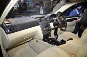 Mahindra Rexton SUV revealed interior Mahindra Rexton SUV revealed interior