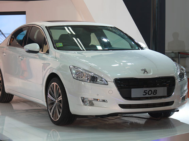 Peugeot RCZ Coupe along with the 3008 hybrid showcased - the 508 will be unveiled soon
