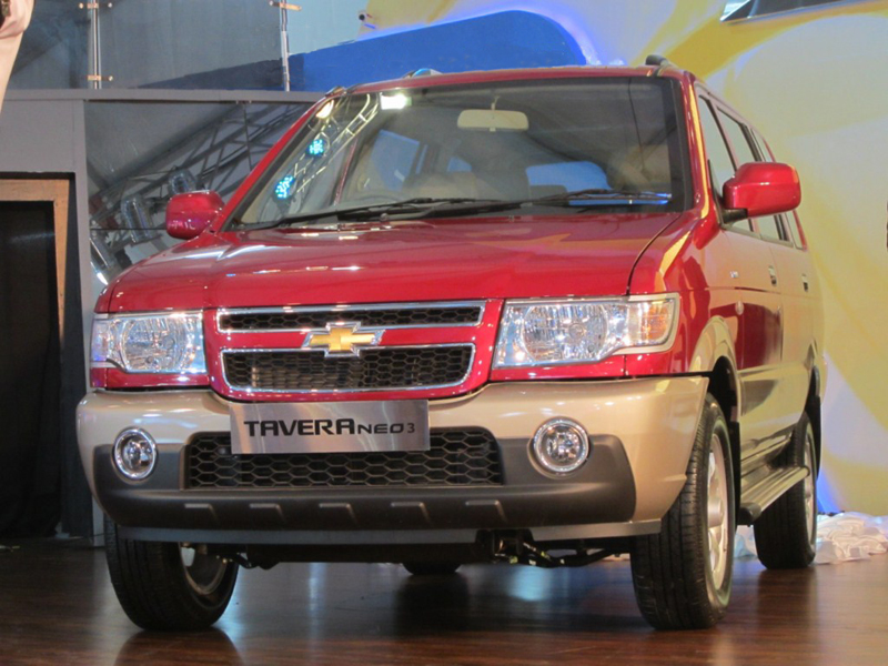 Chevrolet Tavera Neo and facelifted Chevrolet Captiva unveiled by GM