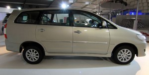 Toyota Innova at 2012 Auto Expo