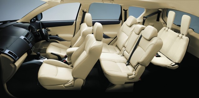 2012 Mitsubishi Outlander priced at Rs 20.55 lacs