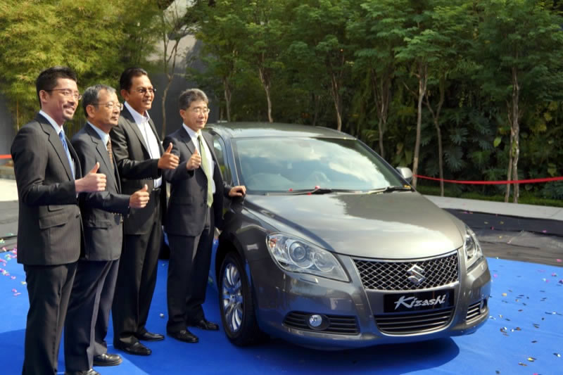 2012 Suzuki Kizashi launched in Malaysia