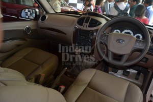 Mahindra Xylo interior