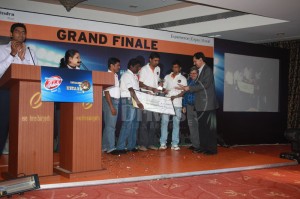 Mahindra honors its dealer and distributor talent Mahindra honors its dealer and distributor talent