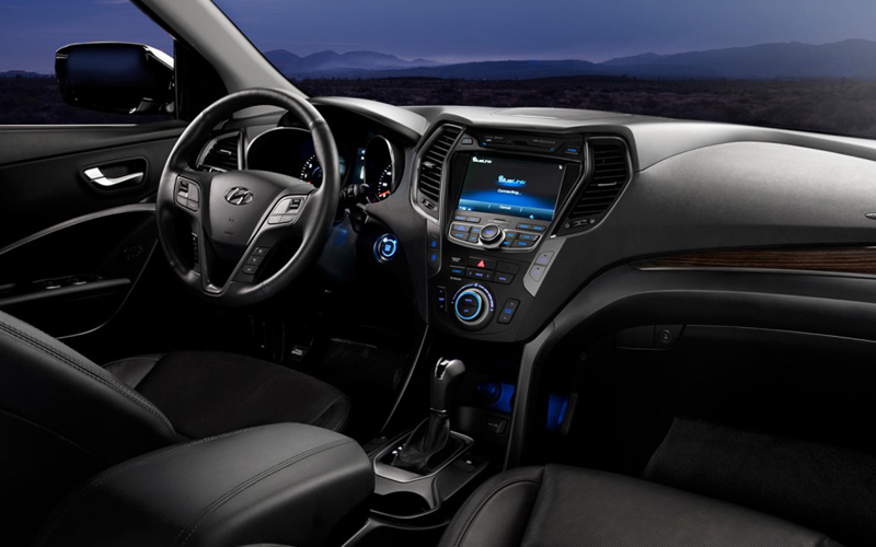 2013 Hyundai Santa Fe interior