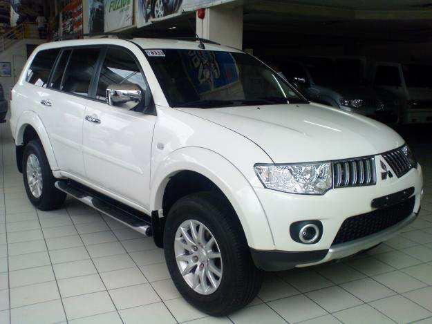 Mitsubishi Montero 2012
