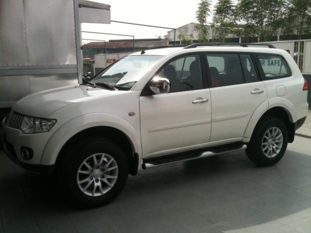 Mitsubishi Montero 2012