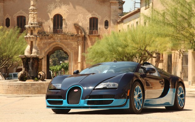 Next gen Bugatti Veyron to be a hybrid? Next gen Bugatti Veyron to be a hybrid?