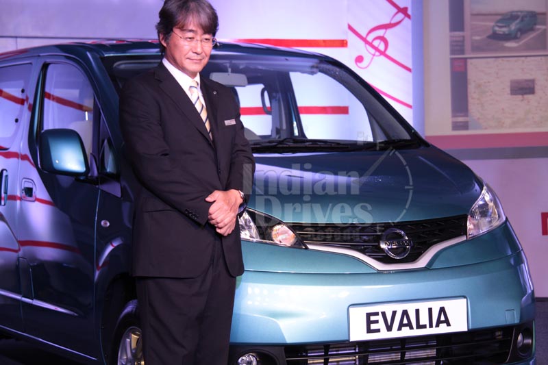 Nissan launches Evalia in Mumbai with Rs. 8.49 lakh price tag