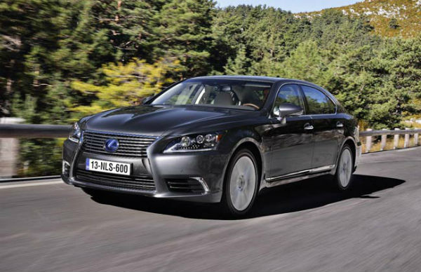 Lexus hybrid cars hits Half million milestone