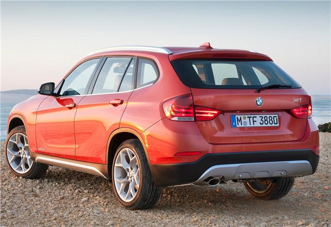 BMW X1 Facelift Back View