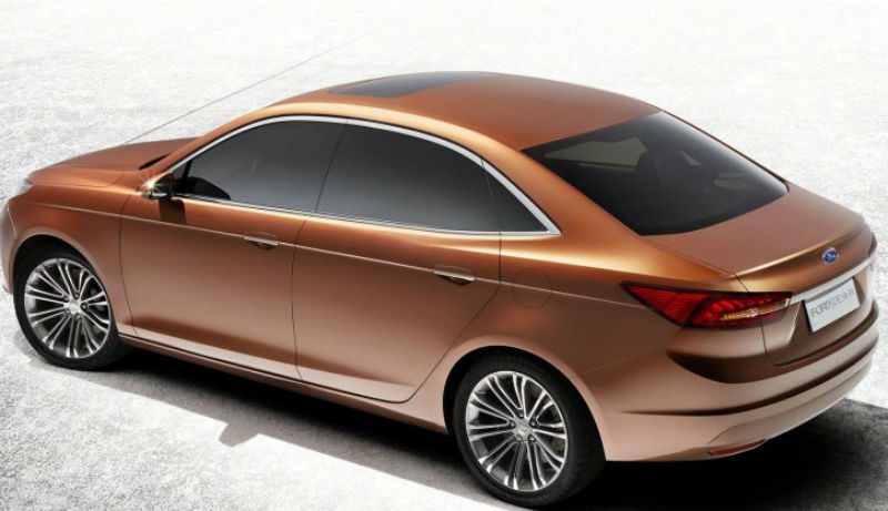 Ford Escort Returns Back View