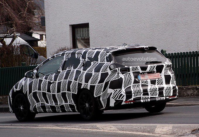 Honda Civic Tourer Spied Back View
