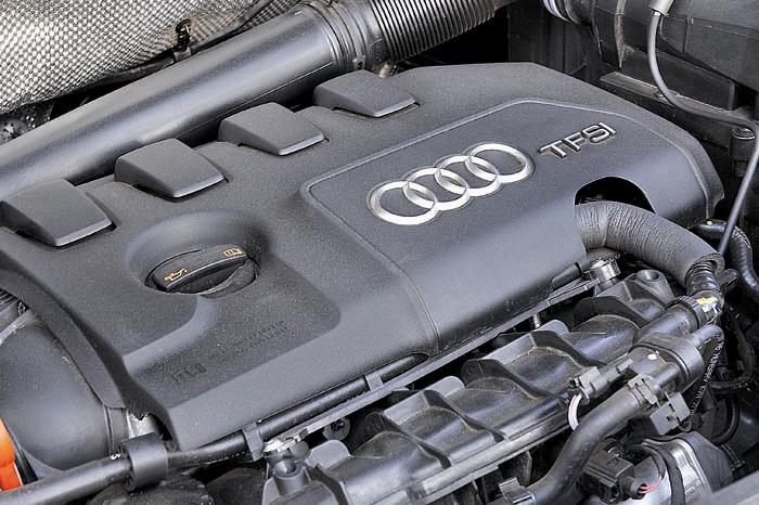 Audi Q3 2.0 TFSI Engine