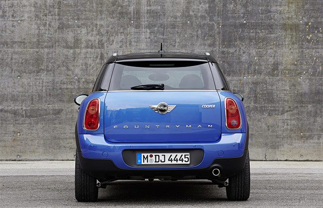 MINI Cooper Countryman Back View