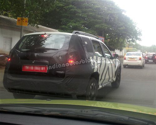 Nissan Terrano spied in Chennai Back View Nissan Terrano spied in Chennai Back View