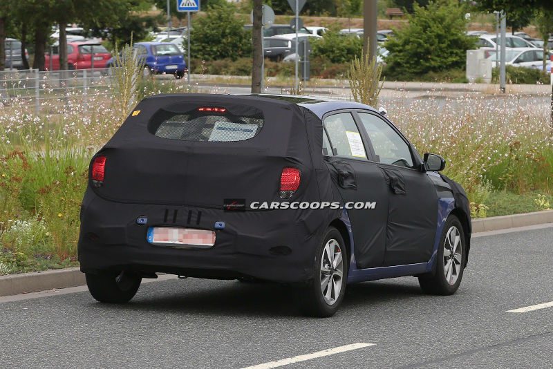 Hyundai i20 spied Back View Hyundai i20 spied Back View