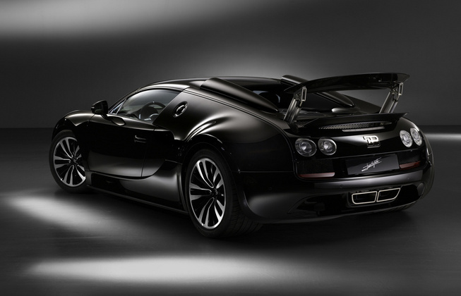 Bugatti Veyron Back View