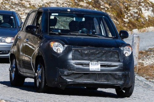 Jeep compact SUV spied testing