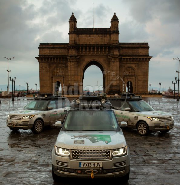 Range Rover Hybrid Gateway of India Mumbai