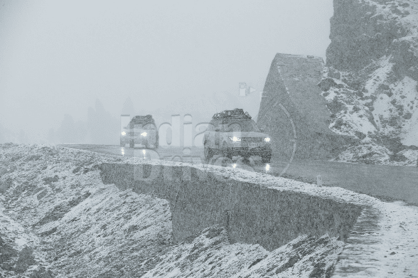 Range Rover Hybrid Prototypes drive Range Rover Hybrid Prototypes drive