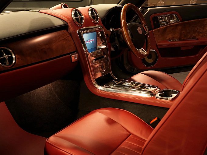 Aston-Martin DB5 interiors