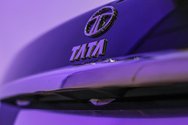Tata Motors Group global wholesales at 95,668 in March 2014