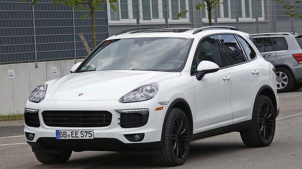 Porsche Cayenne Facelift Spied Porsche Cayenne Facelift Spied