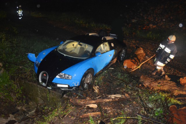 Bugatti Veyron Crashed In Austria