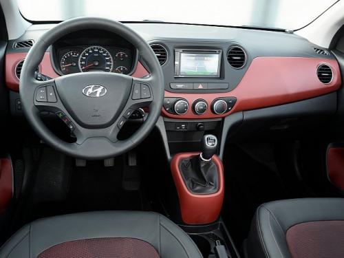 Hyundai i10 Sport interiors