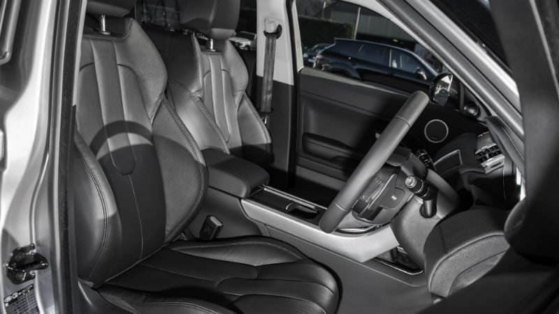 Kahn Design Range Rover Evoque interiors Kahn Design Range Rover Evoque interiors