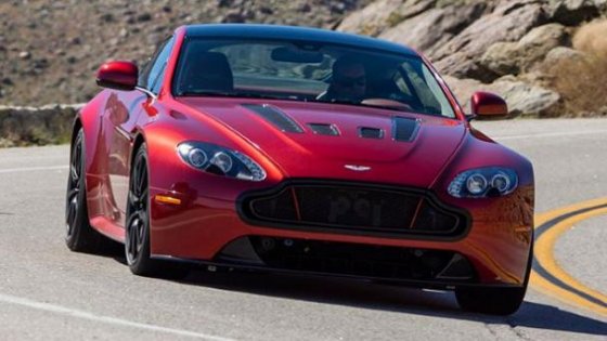Aston Martin V12 Vantage