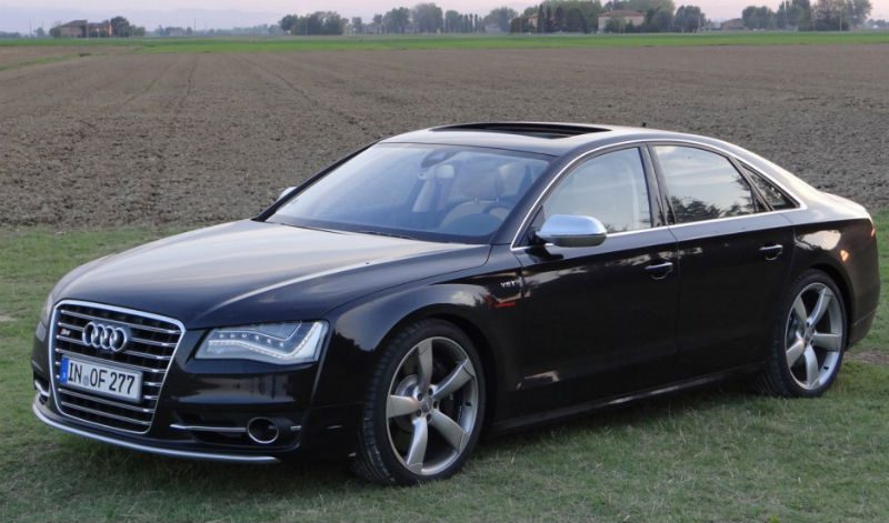 2016 Audi S8