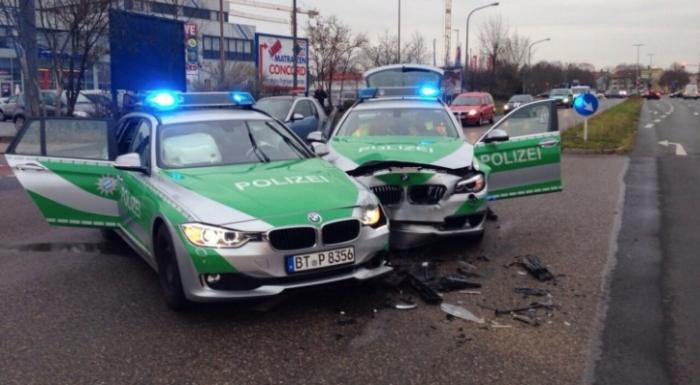 BMW 3-Series Touring And 5-Series Touring German Police Cars Crashed Into One Another