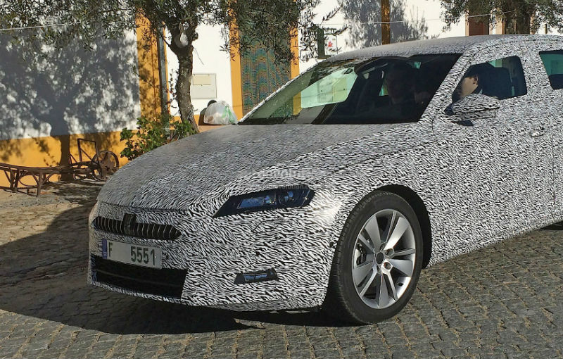 First Spy-Shots Of New-Gen 2016 Skoda Superb