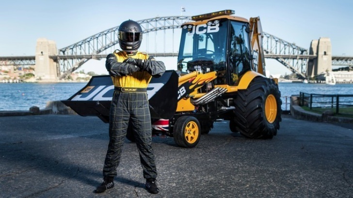 JCB GT Is The Fastest Digger In The World JCB GT Is The Fastest Digger In The World