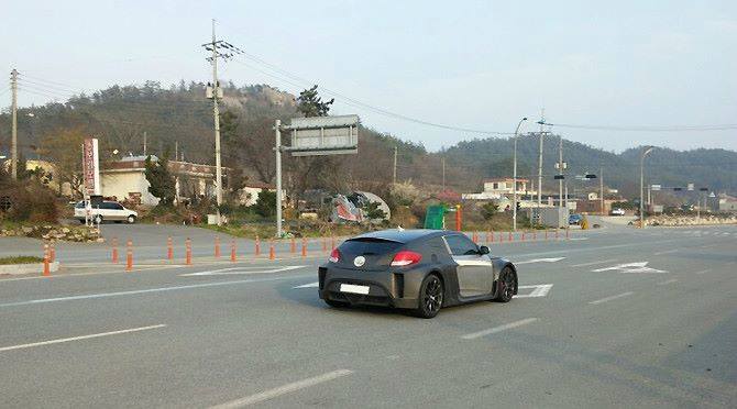 Mid-Engined Hyundai Veloster Spotted Testing