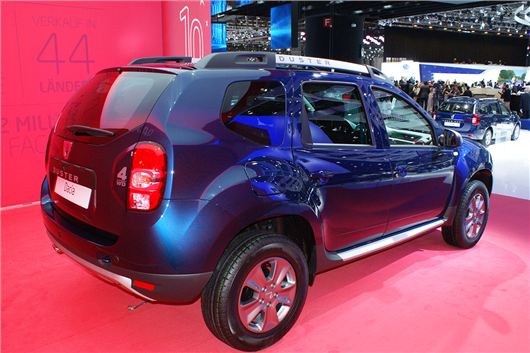 Renault Duster AWD 1.2TCe Turbocharged Petrol Unveiled