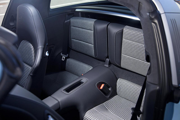 Porsche 911 Targa 4S Exclusive Edition Unveiled