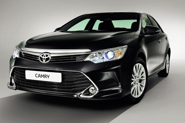 Toyota Camry Facelift India Launch On April 30, 2015