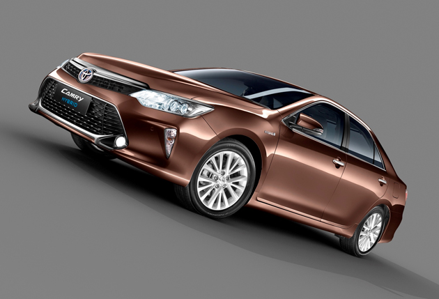 Toyota Camry Facelift Launched For Rs 28.80 lakh Ex-Showroom Delhi