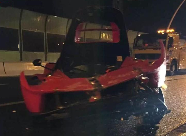 LaFerrari Crashed In Shanghai, China 